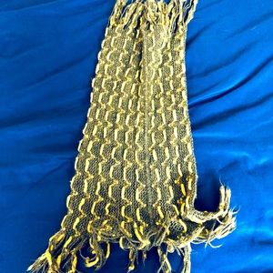 Green,yellowish green scarf